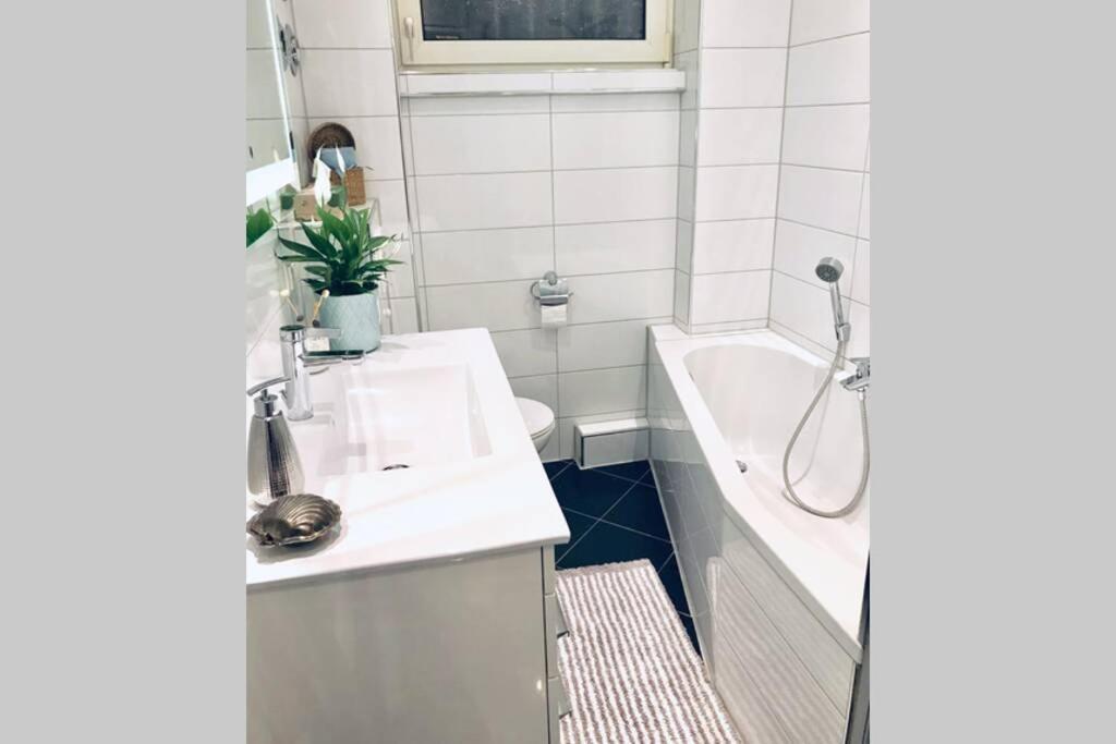 Home In The Heart Of Mannheim, Free Parking, Netflix, Fast Wifi Zewnętrze zdjęcie