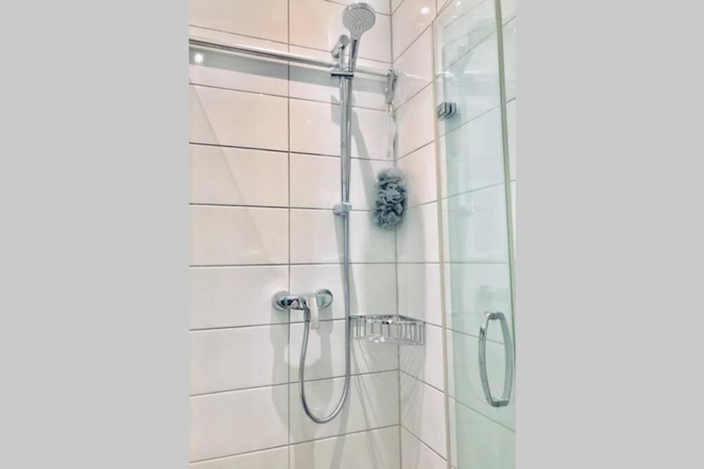 Home In The Heart Of Mannheim, Free Parking, Netflix, Fast Wifi Zewnętrze zdjęcie